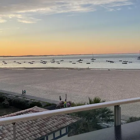 Premiere Ligne - Vue Exceptionnelle - Acces Direct - Grand Balcon - Parking Privatif Clos - A Pieds