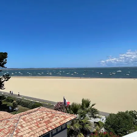 아파트 Premiere Ligne - Vue Exceptionnelle - Acces Direct - Grand Balcon - Parking Privatif Clos - A Pieds