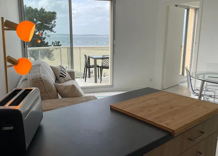 Premiere Ligne - Vue Exceptionnelle - Acces Direct - Grand Balcon - Parking Privatif Clos - A Pieds