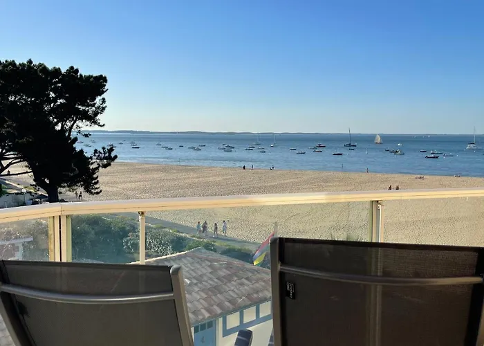 Premiere Ligne - Vue Exceptionnelle - Acces Direct - Grand Balcon - Parking Privatif Clos - A Pieds * Arcachon