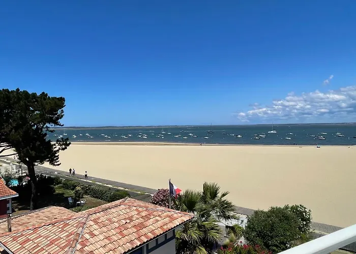 Appartement Premiere Ligne - Vue Exceptionnelle - Acces Direct - Grand Balcon - Parking Privatif Clos - A Pieds