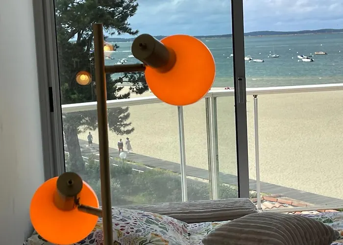 Appartement Premiere Ligne - Vue Exceptionnelle - Acces Direct - Grand Balcon - Parking Privatif Clos - A Pieds *